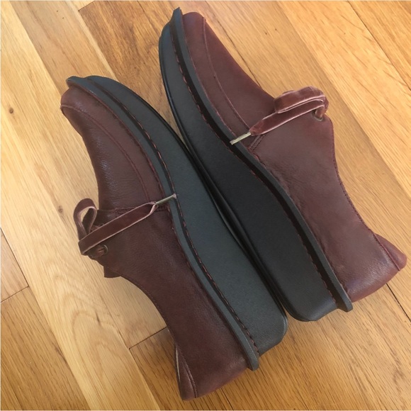 ๐บ๐บ Alegria Burgandy Leather Lace-Up Oxford ๐บ๐บ - Picture 10 of 15